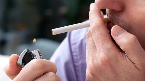 Smoking Ban: न्यूजीलैंड के बाद अब ब्रिटेन भी लगाएगा युवा पीढ़ी के लिए सिगरेट  पर बैन, जानें किन देशों में हैं स्मोकिंग को लेकर सबसे ज्यादा कड़े ...