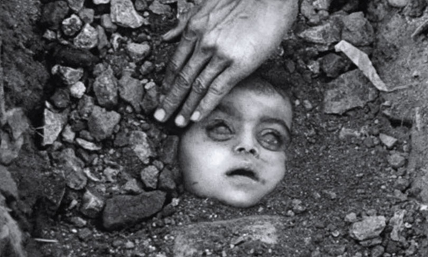 Bhopal Gas Tragedy : SC Agrees To Hear In April Centre's Petition For  Additional Compensation From Union Carbide