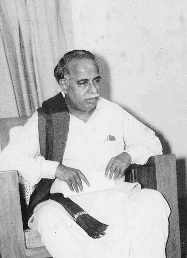 Surly face': C.N. Annadurai's Tamil story 'Sudumoonji' in translation -  Frontline