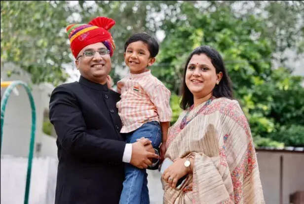 Nishant Jain IAS Biography - IPSDetails.com