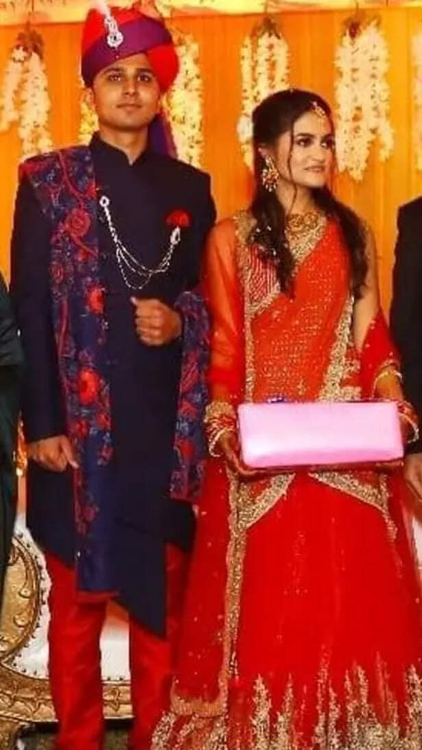 w-420,h-746,imgid-01hmbp7m1rfhwjrtpc0r7dajyr,imgname-IAS-Soumya-Jha-changed-cadre-and-got-married-1705494433848