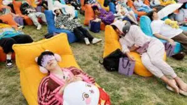 मीठी नींद: नींद की कमी से जूझ रहे दक्षिण कोरिया में सियोल ने 'पावर नैप  प्रतियोगिता' का आयोजन किया | द बिजनेस स्टैंडर्ड