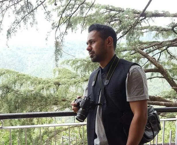 Meet Kuttikol Vivek,The First Vannan Man crack UPSC: Of Theyyam,  Alcoholism, Casteism &amp; Civil Dreams