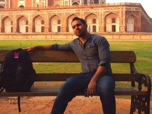 Success Story Of IAS Topper VK Vivek | IAS Success Story: सिंगल मदर के  संघर्ष ने किया विवेक को प्रेरित और ऐसे पास की उन्होंने यूपीएससी परीक्षा