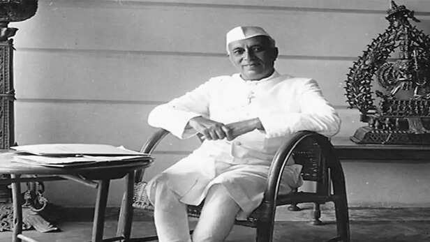 Pandit Jawaharlal Nehru : आधुनिक भारत के निर्माता थे पंडित जवाहरलाल नेहरू