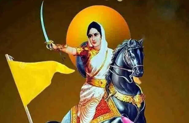 Ahilyabai Holkar birth anniversary today know brief history about ahilyabai  | Ahilyabai Holkar, वह महारानी जिसने पेशवा को सिर्फ एक चिट्ठी से धूल चटा दी  | Hindi News, राष्ट्र