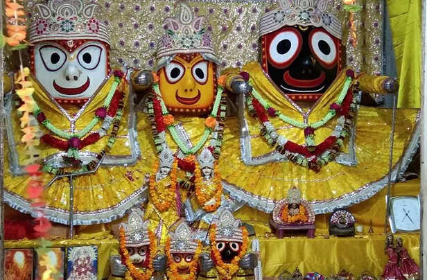 यहां भक्ति की शक्ति से आए भगवान, कैमरी के जगदीश धाम मेले में उमड़ रहे  श्रद्धालु | Jagdish Dham Kemri Karauli Mela