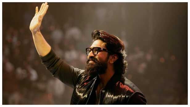 Ram Charan:41 साल में कितनी प्रॉपर्टी के मालिक हैं राम चरण, जानिए नेटवर्थ  और लग्जरी लाइफ के बारे में सबकुछ - Ram Charan Turns 41 Look At His Net  Worth And Luxurious