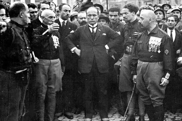 कौन था इटली का तानाशाह मुसोलिनी और कैसे हुआ उसका दर्दनाक अंत? - On This Day  28th April World History Assassination of Italian dictator Mussolini jagran  special