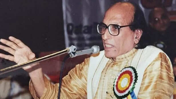 चले गये शब्दों को जादुई बनाने वाले शायर बशीर बद्र....'ज़िंदगी तू ने मुझे  क़ब्र से कम दी है ज़मीं'...मेरठ का वो छूटना - News18 हिंदी