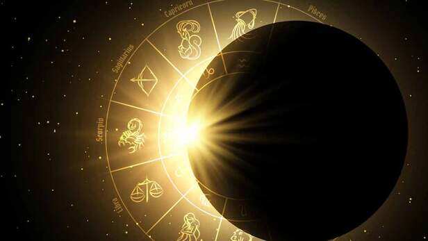 Horoscope| Surya Grahan राशिफल | Apni Rashi Ka Hal Jane | surya grahan 2022  horoscope for all zodiac signs | Herzindagi