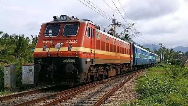 Indian Railways: सितंबर में रद्द रहेंगी करीब एक दर्जन ट्रेनें, कई ट्रेनों  का रूट डायवर्ट, देखें रेलवे की लिस्ट - indian railway cancelled dozens  trains in September routes of ...