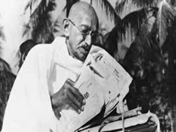 World Hindi Day: इंदौर में महात्मा गांधी ने किया था उद्घोष- हिंदी बने  राष्ट्रभाषा