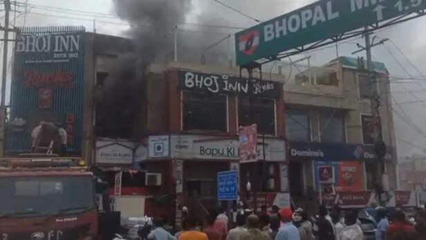 07_06_2026-bhopal_fire_202667_123811_m-738155