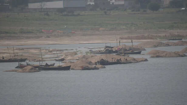 Prayagraj-Illegal-Sand-Mining-Strict-Action-Taken-1775817374765-426541