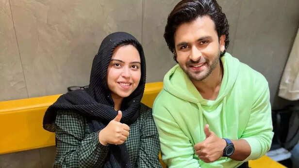 Saba Ibrahim on her brother Shoaib Ibrahim's female fan following since  childhood; says 'Girls would come and tell me that they like him' | - Times  of India