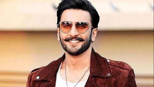 एक्टर रणवीर सिंह को मिली धमकी, लॉरेंस गैंग के नाम से मांगे गए करोड़ों  रुपये, घर के बाहर बढ़ाई गई सुरक्षा - Actor Ranveer Singh Receives Threat  Voice Note Demands Crores ...