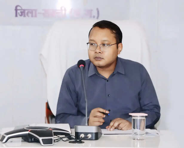 IAS Amrit Vikas Toppo