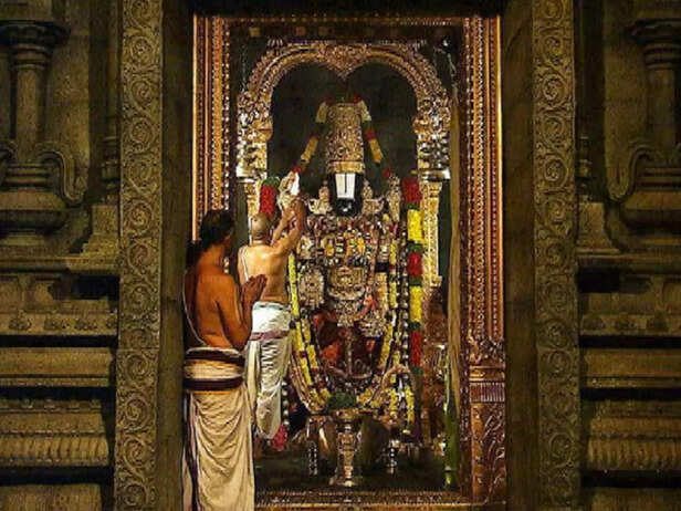 क्या होता है गर्भगृह, अयोध्या के राम मंदिर में जिसका निर्माण शुरू हुआ -  what is garbhgrih why it is so important in temples - News18 हिंदी