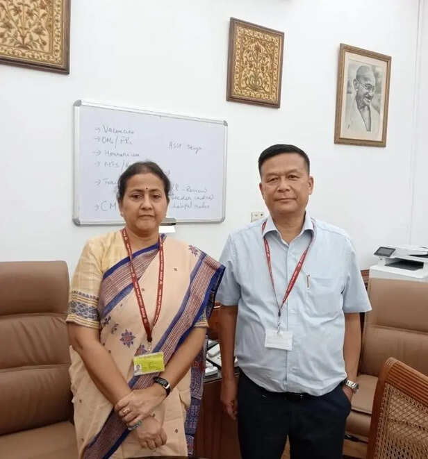 राज्य के मुख्य सूचना आयुक्त ने भारत सरकार के कार्मिक एवं प्रशिक्षण सचिव एस. राधा  चौहान से मुलाकात की | डीआईपीआर नागालैंड - सूचना एवं ...