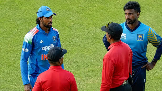 6a3006d1a3df4-ind-a-vs-sl-a-match-150604222-16x9-613777