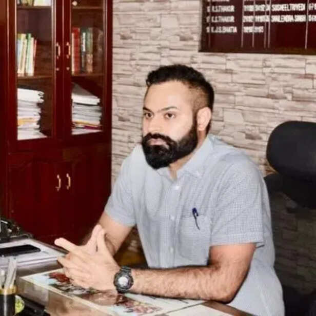 IAS Saransh Mittar