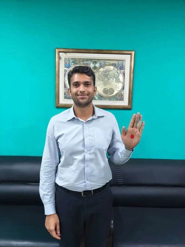 आईएएस मयंक चतुर्वेदी