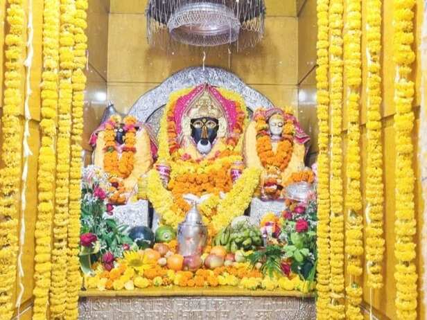Himachal Pradesh Famous Temple Maa Baglamukhi Removes fear of devotees and  destroys enemies and their evil forces ann | Himachal Pradesh: हिमाचल के इस  मंदिर में पूजा करने से मिलता है कोर्ट-कचहरी
