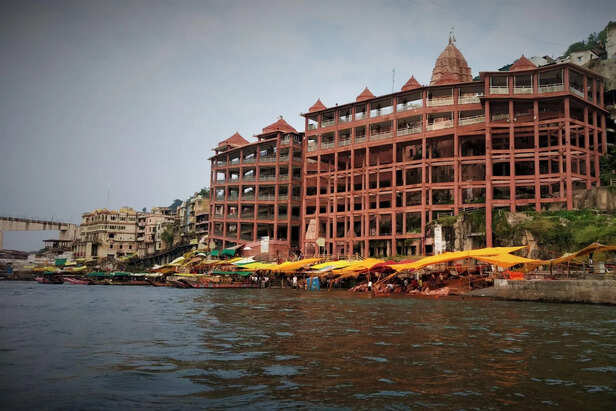 one-day-indore-to-omkareshwar-jyotirlinga-sightseeing-tour-package-private-car-header.jpg-342838