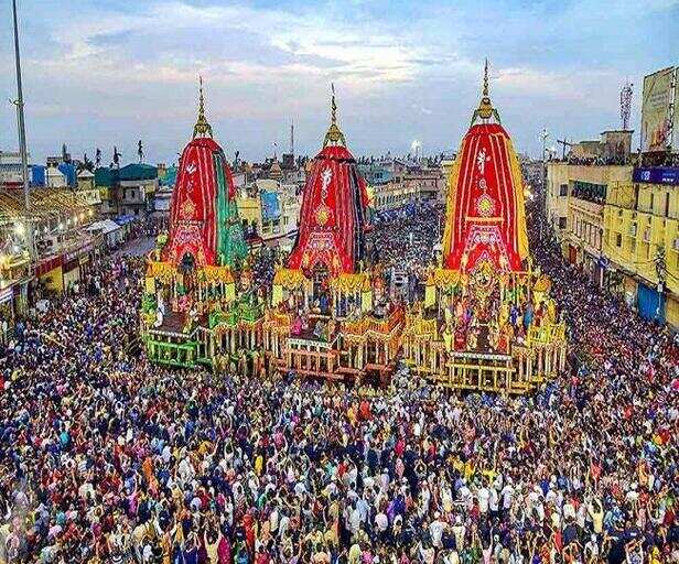 Jagannath Rath Yatra 2024: जगन्नाथ रथ यात्रा से पहले होती है सोने की झाड़ू  से सफाई, जानें इसके पीछे का कारण - gold broom ritual on jagannath rath  yatra 2024 know the significance