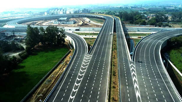 delhi-mumbai-expressway-why-it-is-one-of-the-worlds-modern-expressways-5-points-to-know-867912