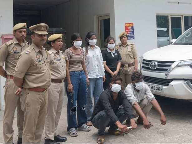नोएडा में हनीट्रैप गैंग का पर्दाफाश
