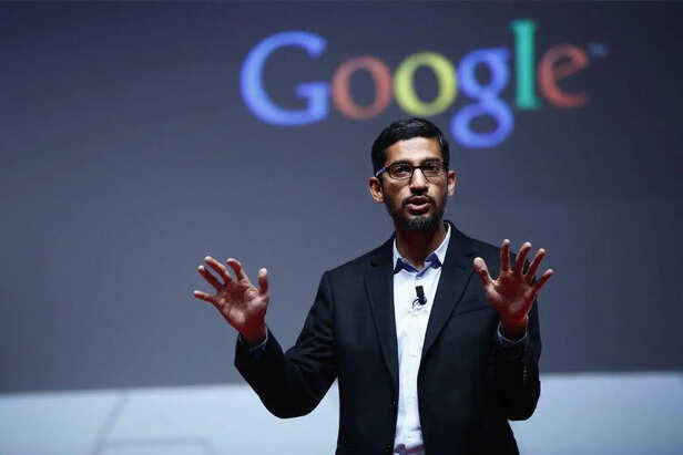 3 केले वाली इमोजी पोस्ट कर Sundar Pichai कहना क्या चाहते हैं? क्या कोई बड़ी  तैयारी कर रहा Google