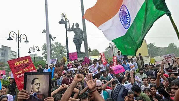 संसद मार्च