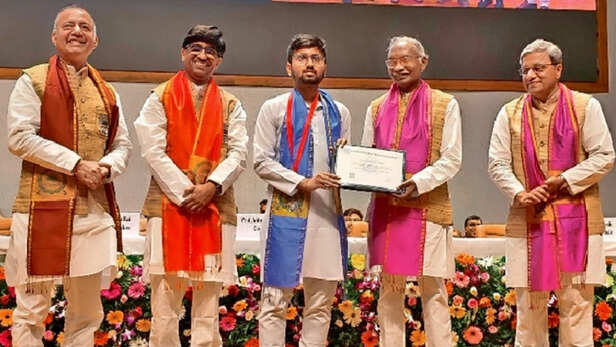 एआई का कमाल, आईआईटी इंदौर के 10 छात्रों को मिला 1.59 करोड़ रुपये का पैकेज