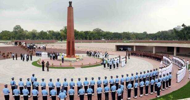 Kargil Vijay Diwas observed, leaders pay tribute to armed forces