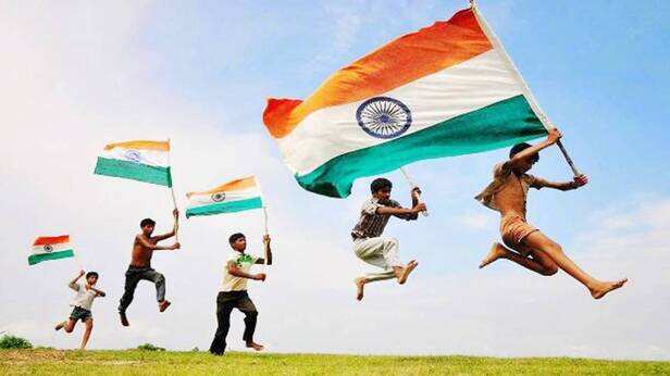 तिरंगे पर 2 मिनट का 'कीमती ज्ञान', देखें वीडियो