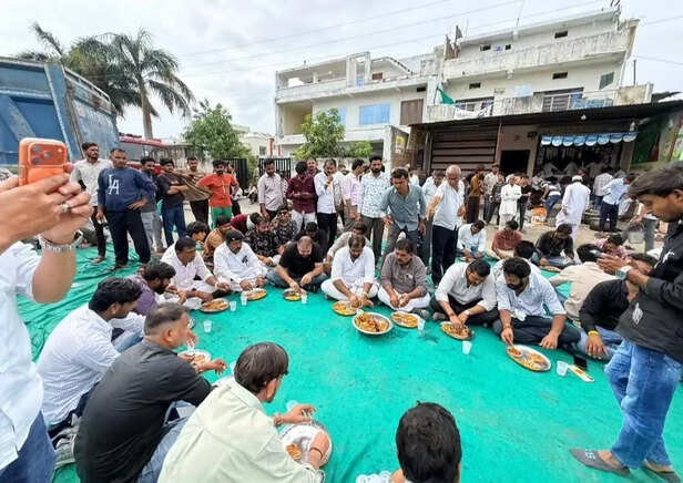 indore-farmers-karni-sena-protest