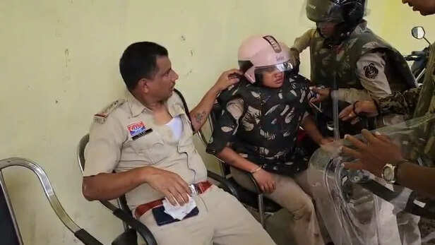 सूरजपुर में पुलिस पर हमला