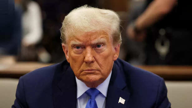 Trump Tariff: 'दवाइयों पर 200 प्रतिशत और तांबे पर लगा सकते हैं 50 प्रतिशत  टैरिफ', ट्रंप ने कर दिया बड़ा एलान - Donald Trump says Can impose 200  percent tariff on medicines