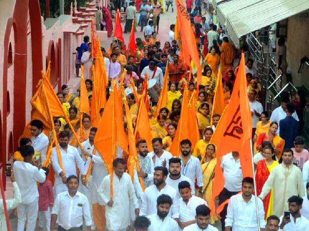 Shri Dhuniwale Dadaji Khandwa Guru Purnima Bhandara Details | Madhya  Pradesh News