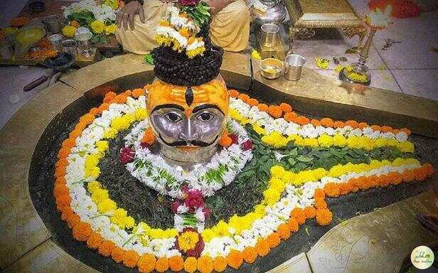 Trimbakeshwar Jyotirling Temple in Nashik - Timings, Location, and How to  Reach Guide
