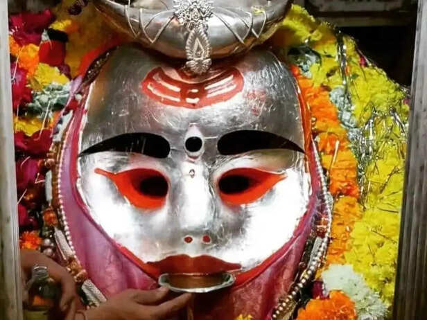 Kaal Bhairav Puja Online। उज्जैन कालभैरव कालभैरव की खास पूजा - News18 हिंदी