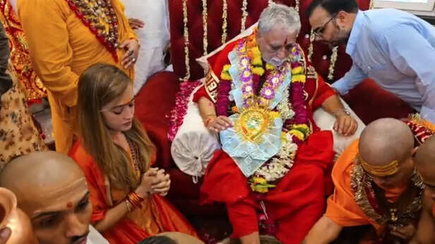 SADHVI-HARSHA-1024x574-317555