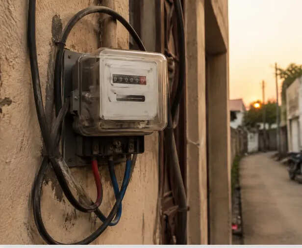 02ec03cd-832