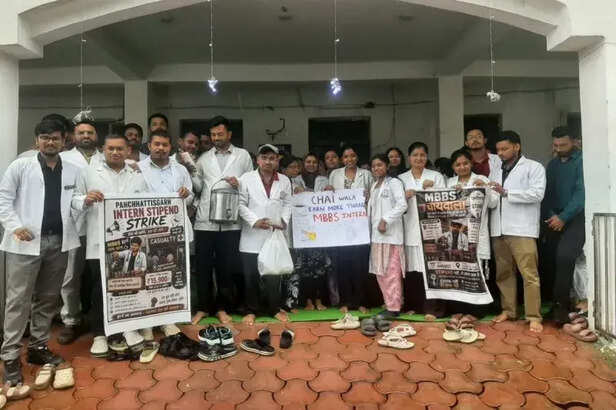 अंबिकापुर के डॉक्टरों का अनोखा प्रदर्शन