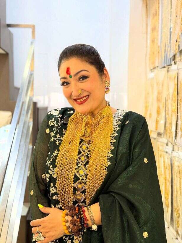 गोविंदा से हमेशा प्यार करूंगी', बेवफाई बर्दाश्त नहीं करेंगी सुनीता, बोलीं-  ऐसे संस्कार... - Sunita ahuja reacts on emotional physical cheating govinda  affair rumors tmovh