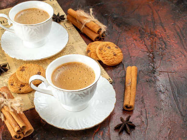 Tea and Coffee Slowly Stain Your Teeth
