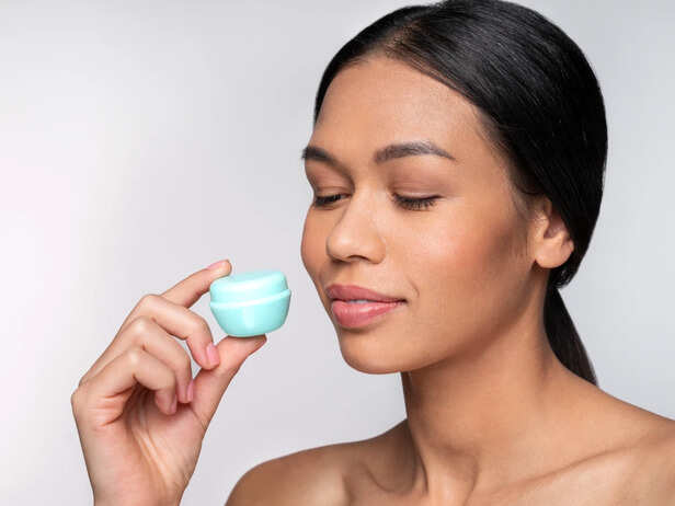 Regular moisturisation helps keep dry lips soft and comfortable.