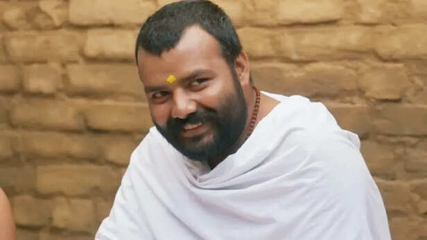 Hanuman Ansh बनी 2026 की सरप्राइज ब्लॉकबस्टर, 2 करोड़ के बजट में बनी फिल्म  ने चौथे हफ्ते में की रिकॉर्ड तोड़ कमाई - hanuman ansh box office collection neem  karoli baba inspired